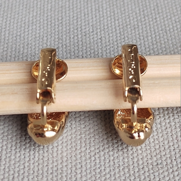 DIOR | Gold Plated with Clear Stones Clip On Earrings | Vintage - Picture 5 of 12